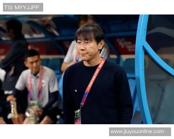 蔚山后卫揭露前主帅申台龙扇耳光事件引发热议球员不听指挥成焦点