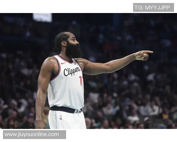 快船迎战鹈鹕比尔复出与哈登小卡琼斯祖巴茨联手出战