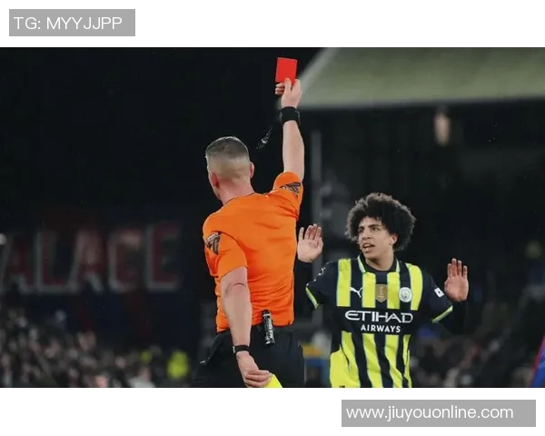 曼市双雄领跑塞梅尼奥争夺战切尔西强势加入竞争激烈局面